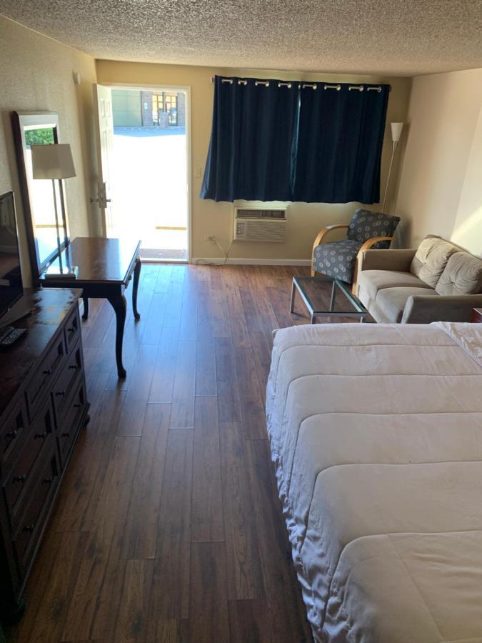 Smokey Point Motor Inn Arlington Buitenkant foto