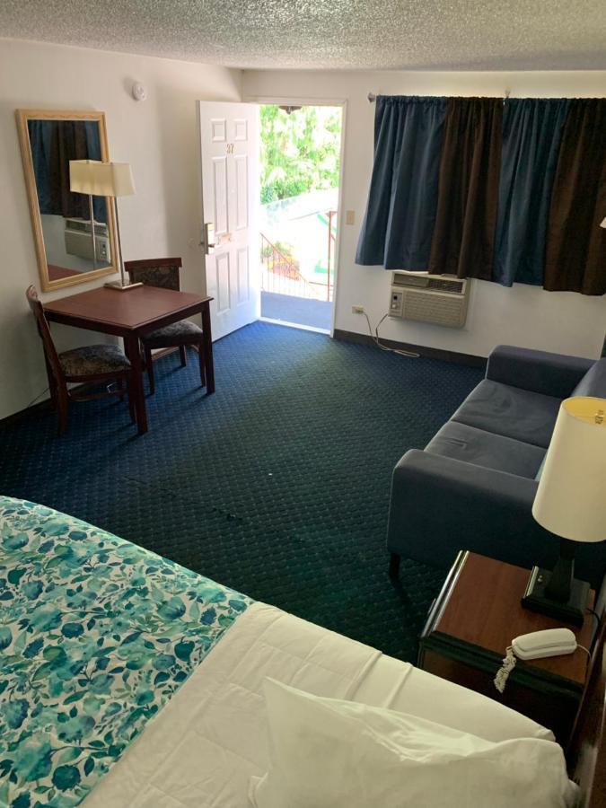 Smokey Point Motor Inn Arlington Buitenkant foto